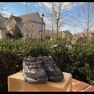 Yeezy 500 Utility Black Reps